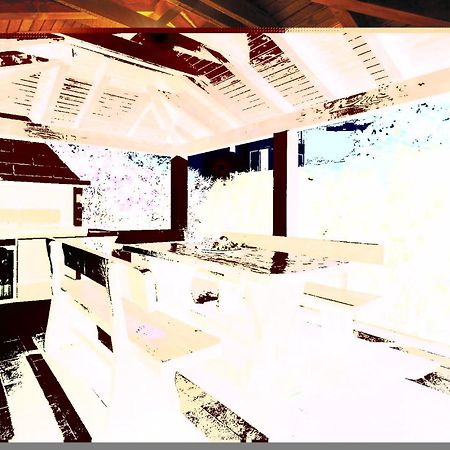Nice apartment in Kastel Stafilic with Jacuzzi, WiFi&Outdoor swimming pool Kaštela Exterior foto
